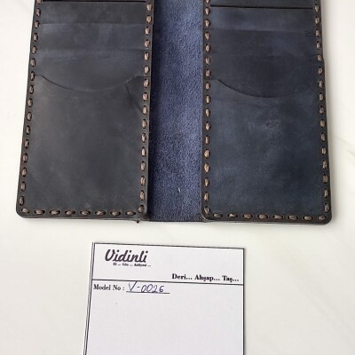 Hakiki deri el dikimi şık ve zarif deri kartlık