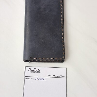 Hakiki deri el dikimi şık ve zarif deri kartlık