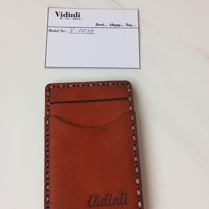 Hakiki deri el dikimi şık ve zarif deri kartlık