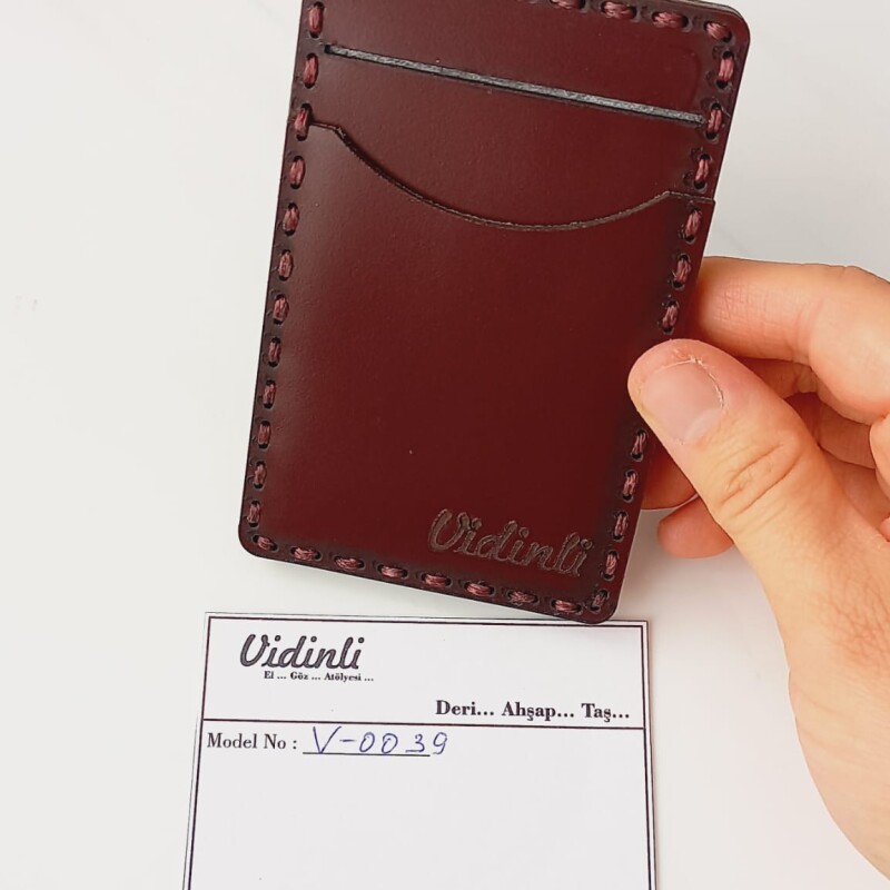 Hakiki deri el dikimi şık ve zarif deri kartlık